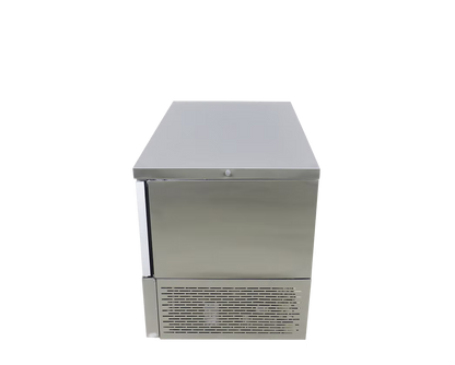 2.5 Glass Door Underbar Fridge 1722mm / 633L For Sale
