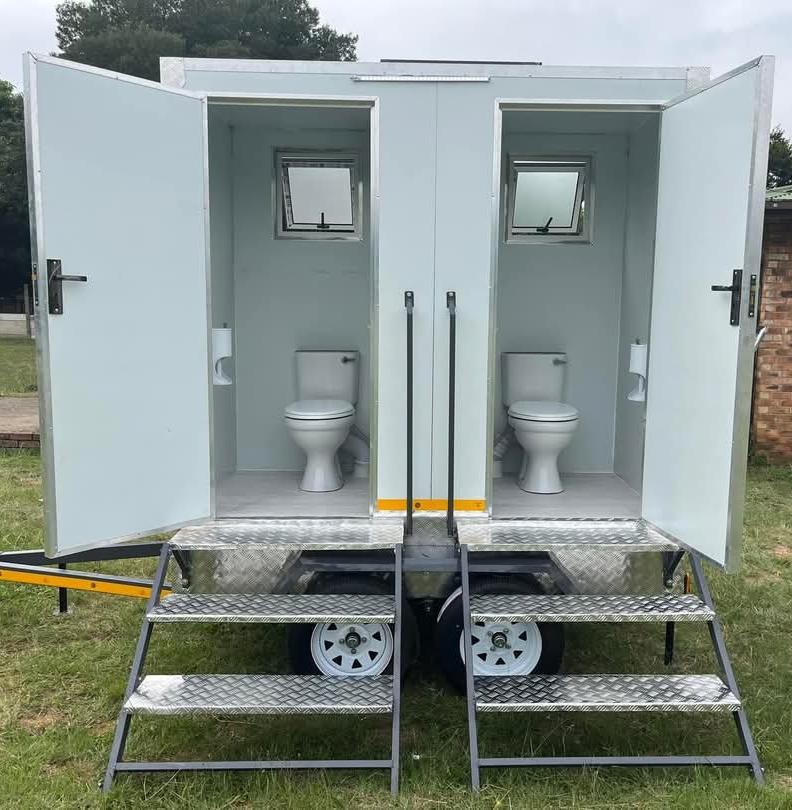 VIP Mobile Sanitation Unit – Dual Cubicle – Fully Equipped